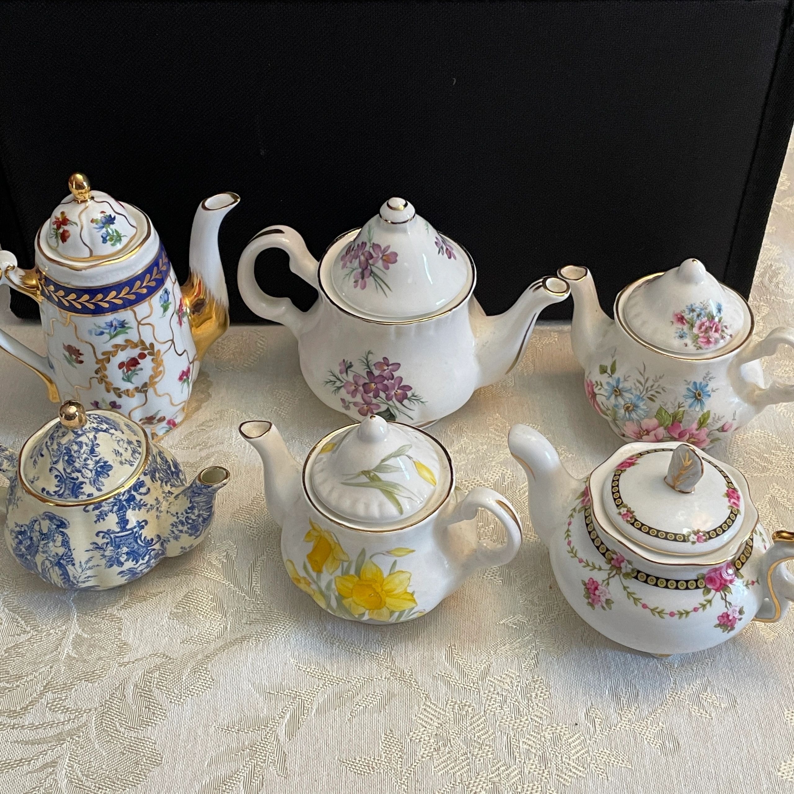 Teapots & China